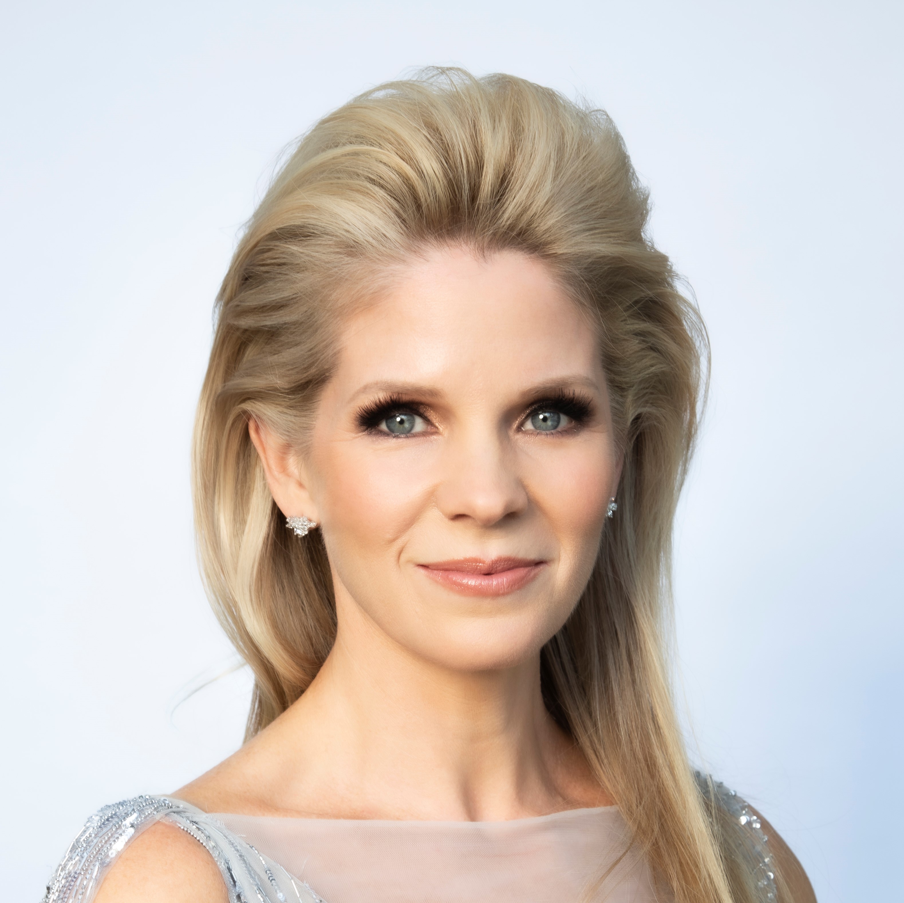 Headshot of Kelli O'Hara