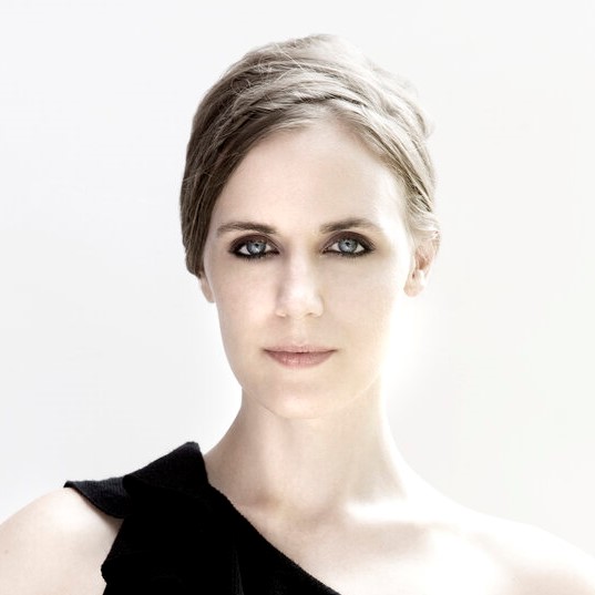 Headshot of Rebecca Ringle Kamarei