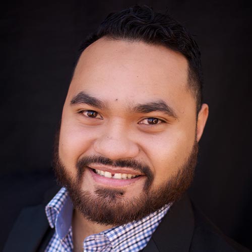 Headshot of Manase Latu