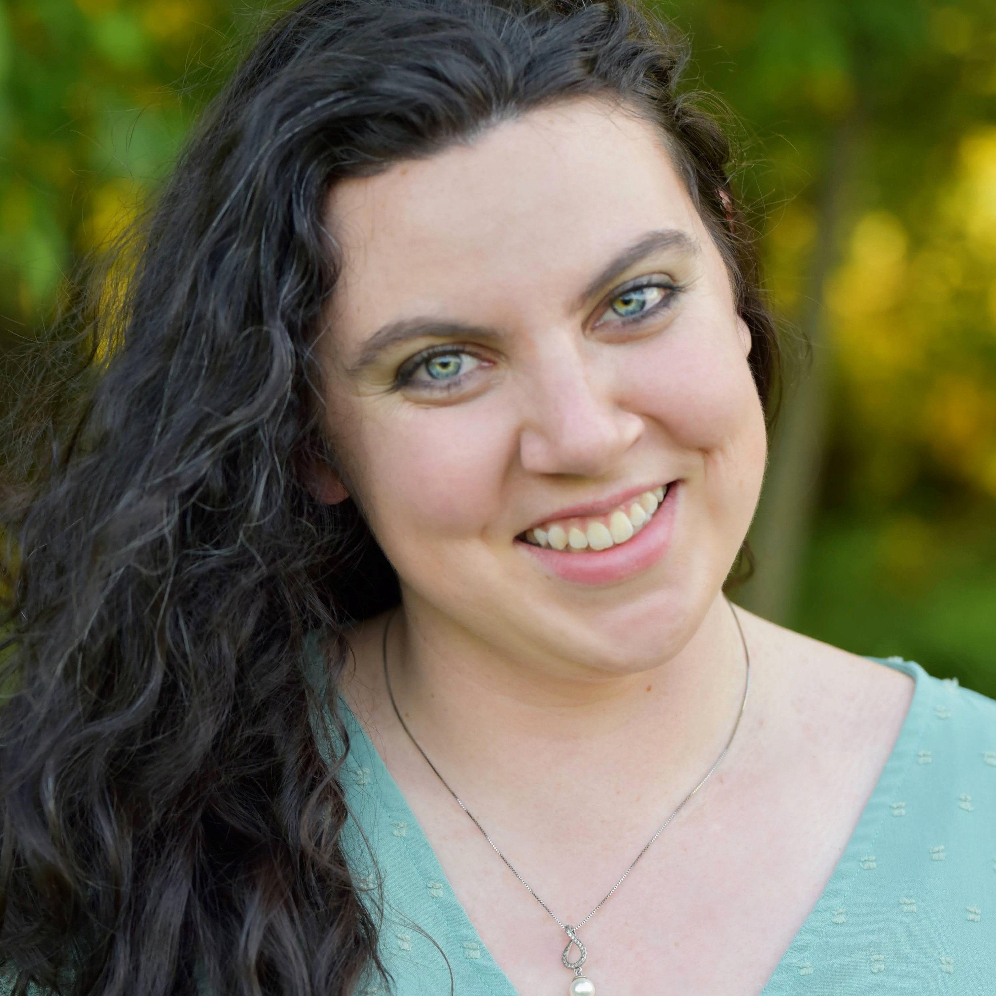 Headshot of Deborah Robertson