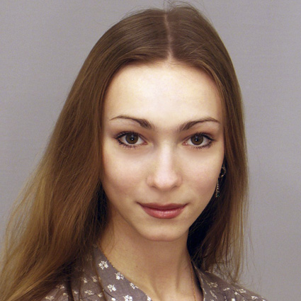 Headshot of Olga Smirnova