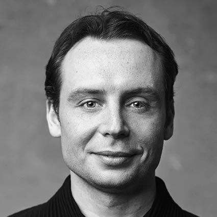 Headshot of Roman Zhurbin