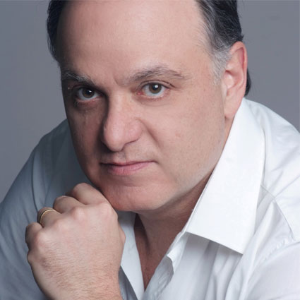 Headshot of Roberto Frontali