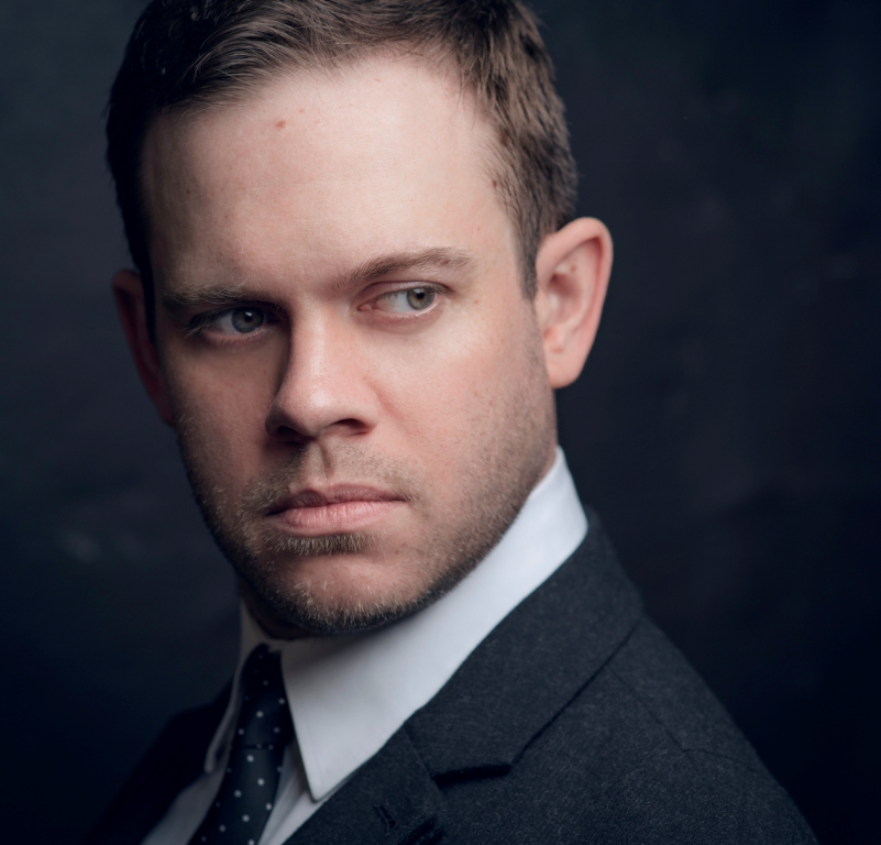 Headshot of Andrew Harris