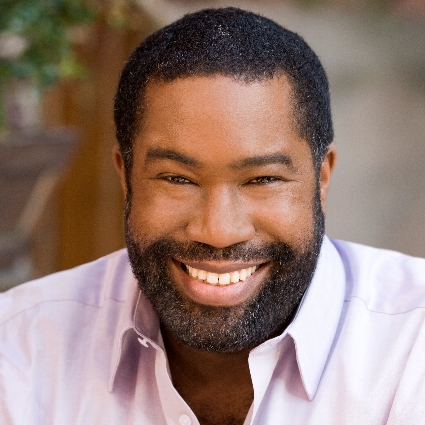 Headshot of Eric Owens