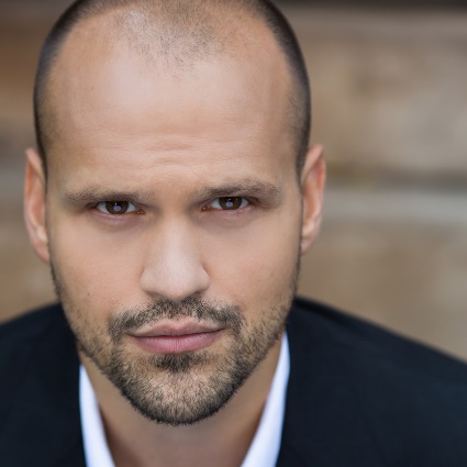 Headshot of Edward Parks