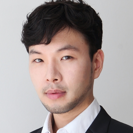 Headshot of Siman Chung