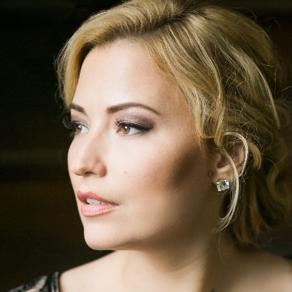 Headshot of Renée Tatum