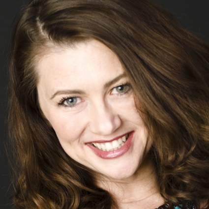 Headshot of Kelly Cae Hogan