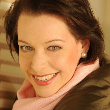Headshot of Nina Stemme