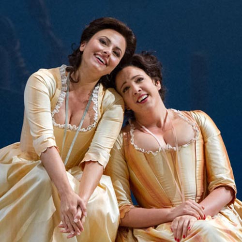 Isabel Leonard and Susanna Phillips in Così fan tutte