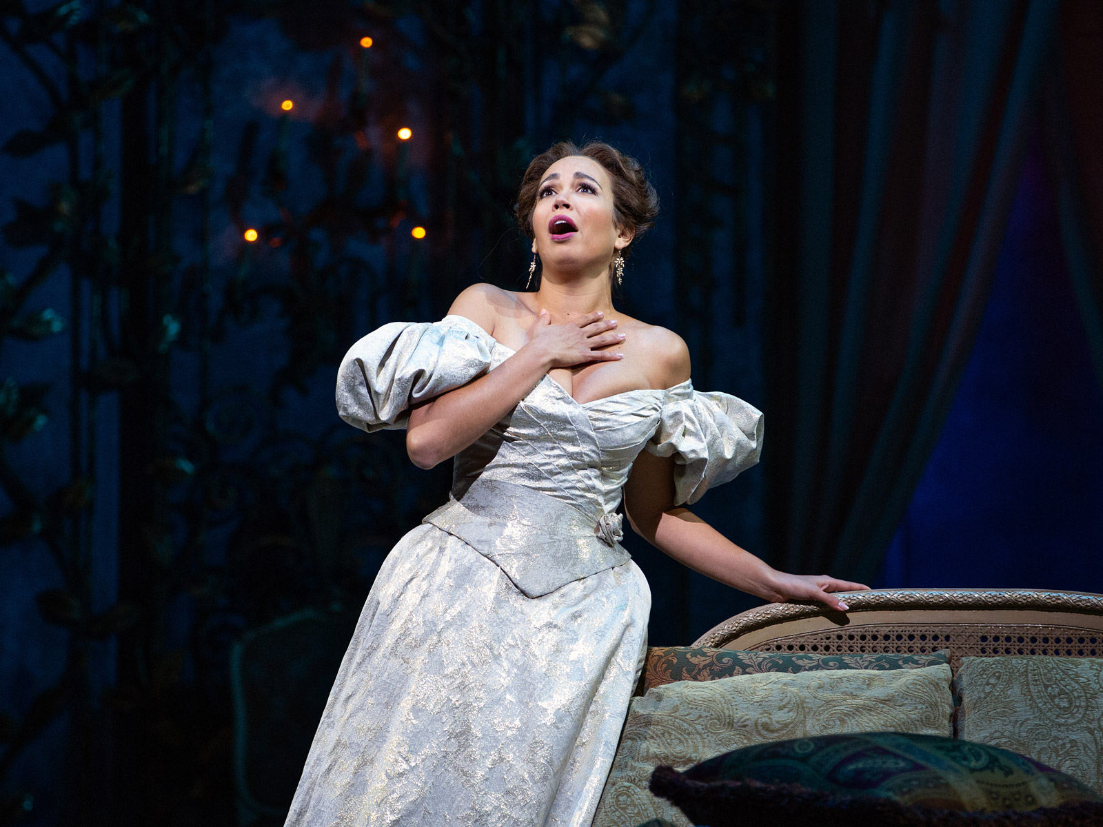 Nadine Sierra in La Traviata