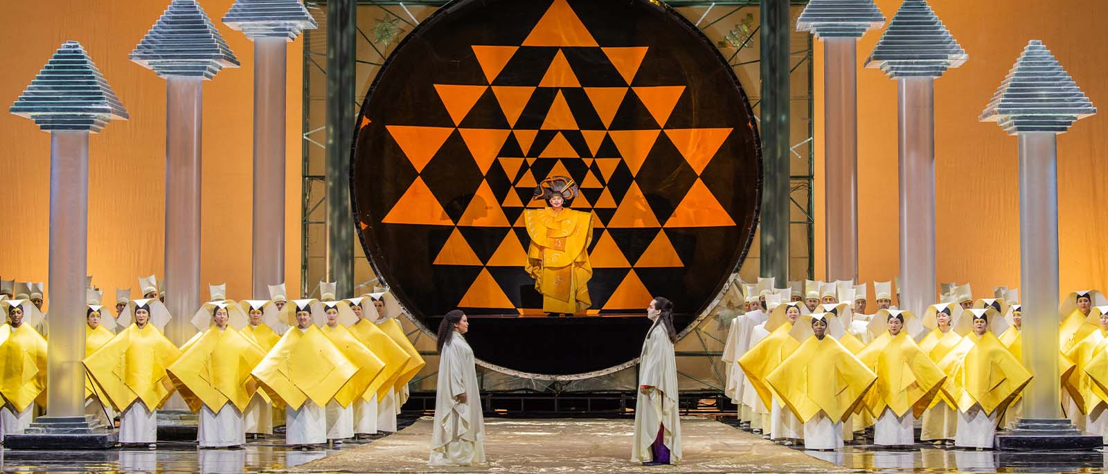 https://www.metopera.org/globalassets/season/2023-24/the-magic-flute/flute-1600x685-2.jpg