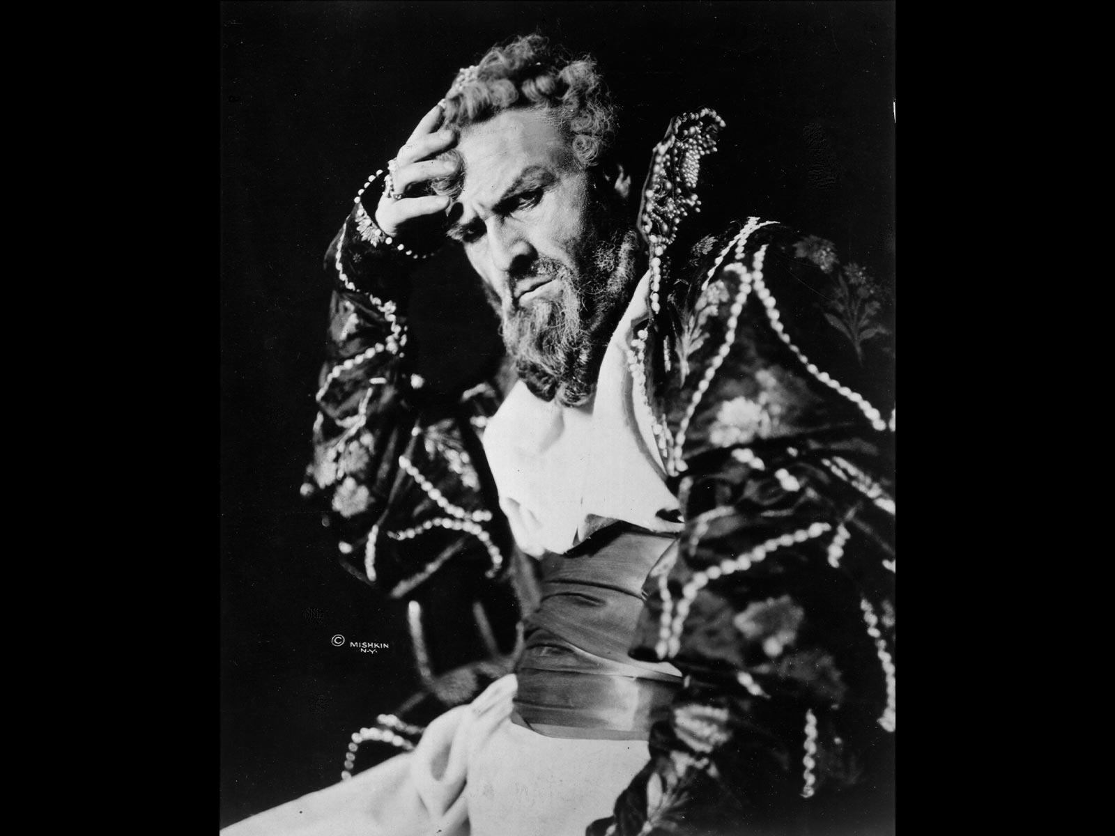 Chaliapin, Fyodor_Boris Godunov_title role.jpg