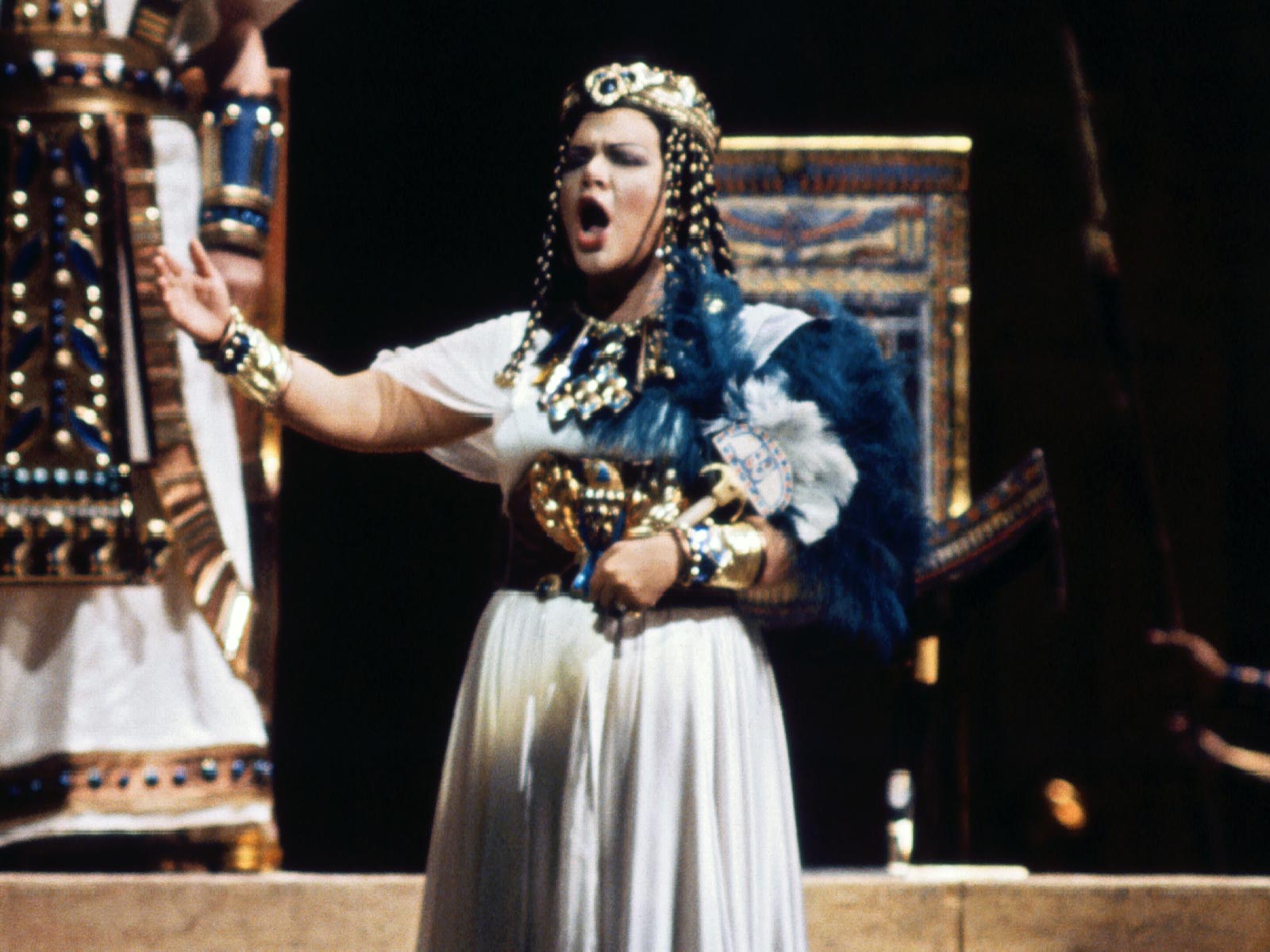Aida 89-90.jpg