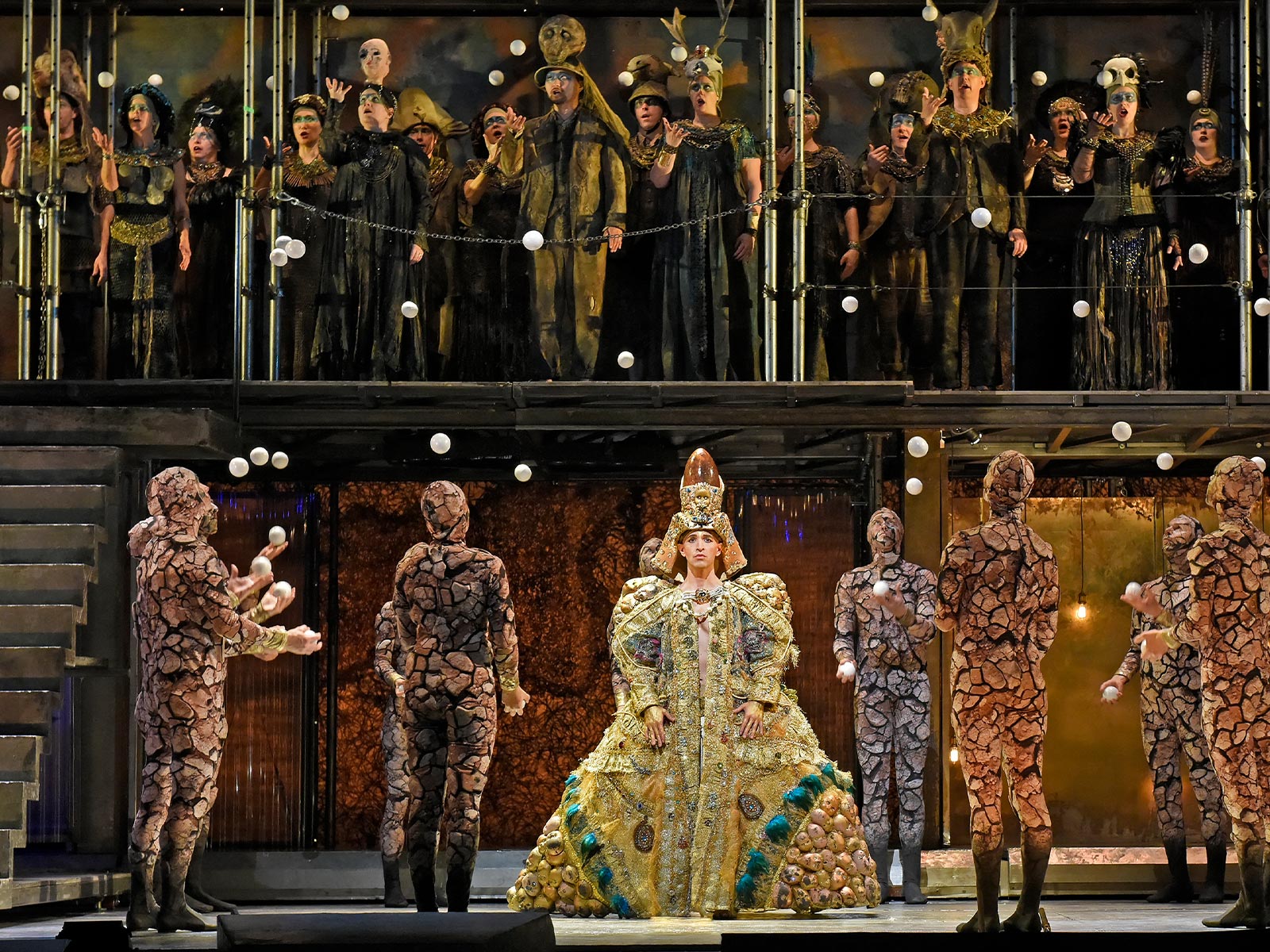 Akhnaten_2218 cr Karen Almond-Met Opera.jpg