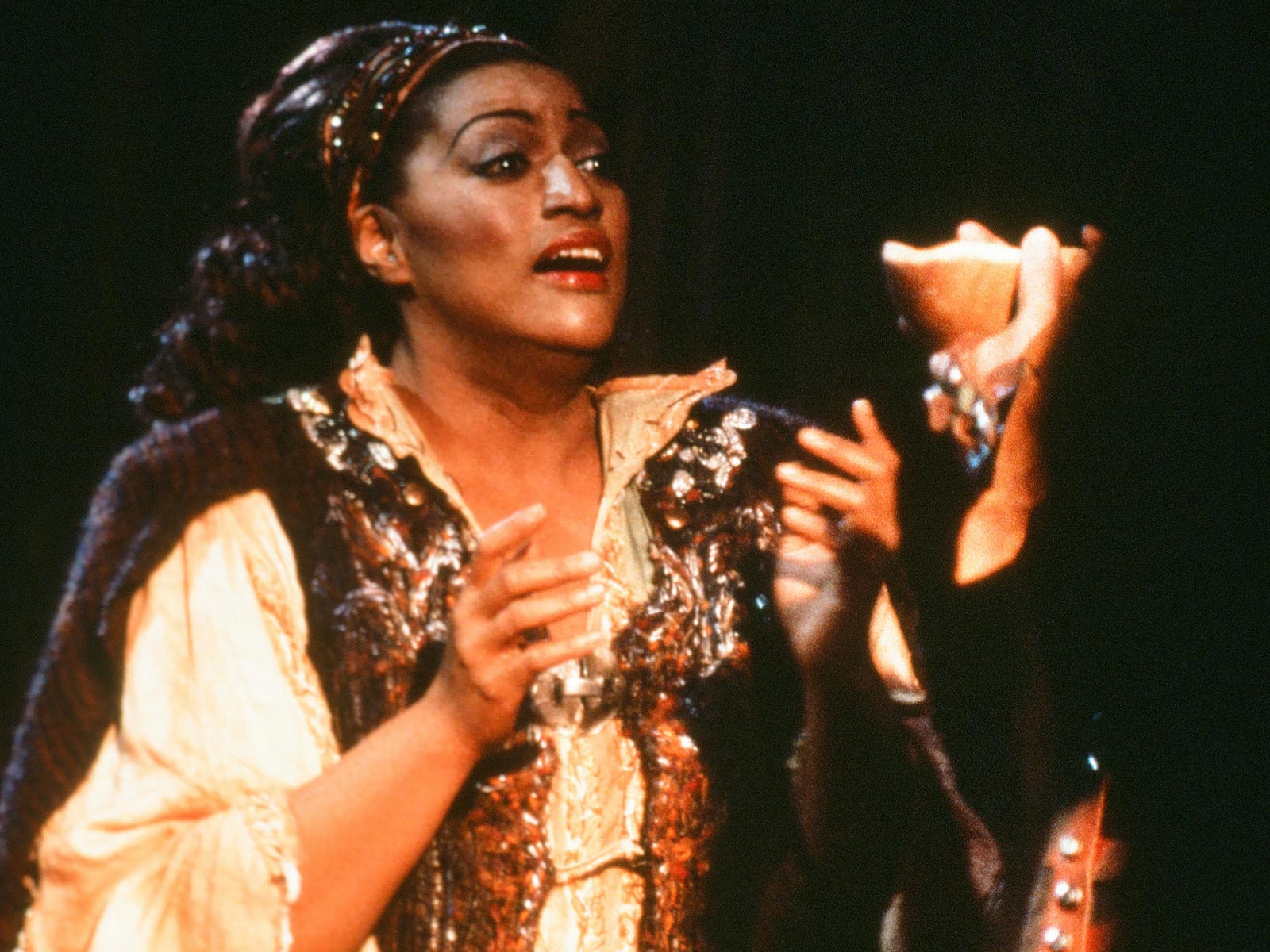 Norman, Jessye Sieglinde Die Walkure 1988-89_Winnie Klotz-Met Archives.jpg