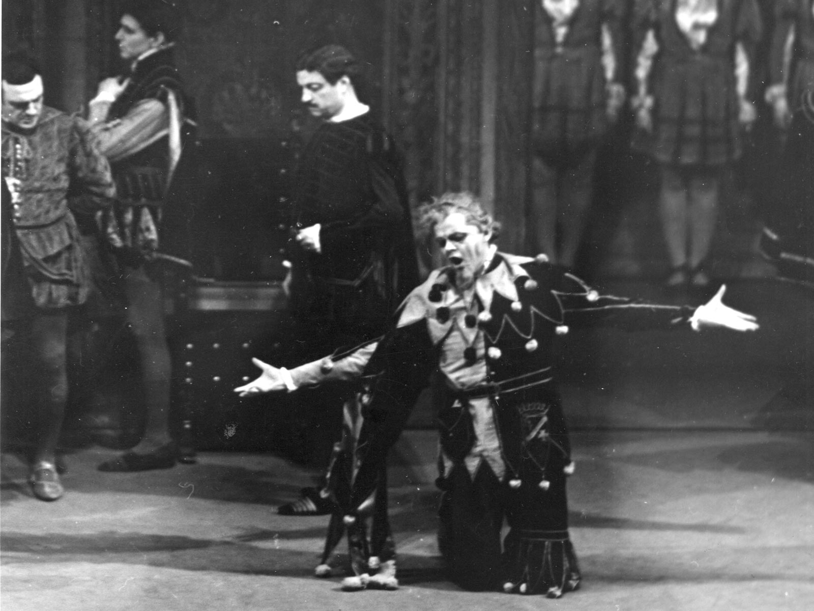 Tibbett, Lawrence_Rigoletto Act 3 c. 1940s end_title role.jpg