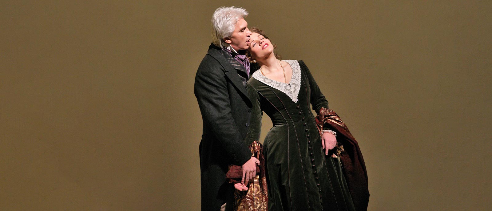 Onegin 2007 Hvorostovsky_Fleming_r 1600x685.jpg