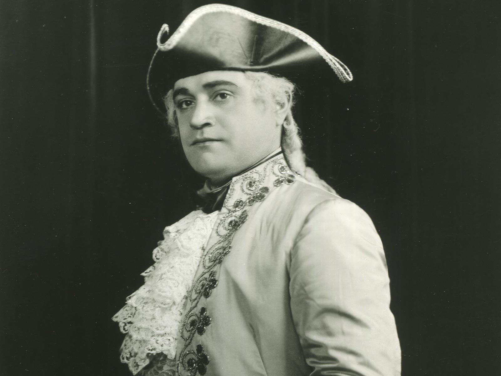 Gigli, Beniamino_des Grieux_Manon.jpg