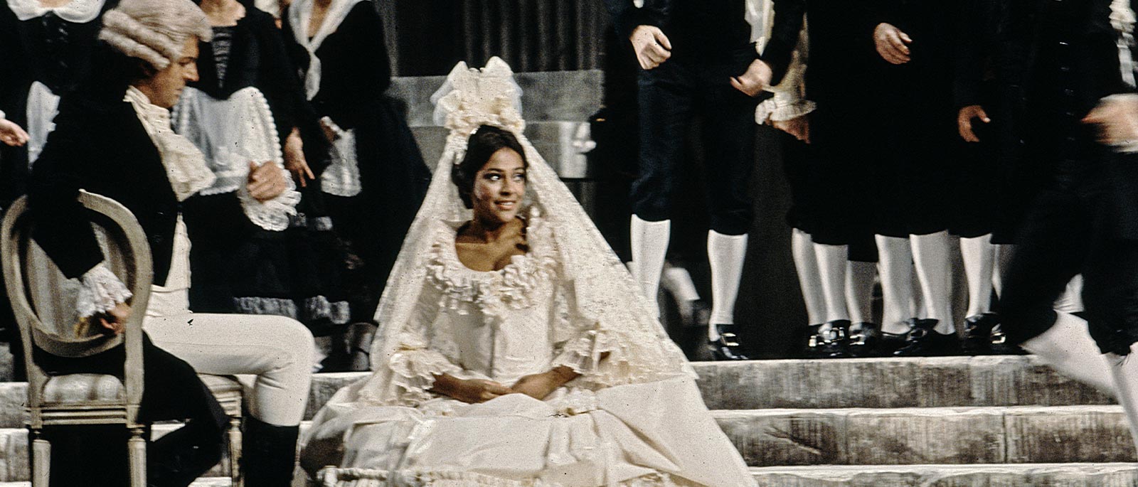 Battle, Kathleen as Susanna in Le Nozze di Figaro 1600x685.jpg