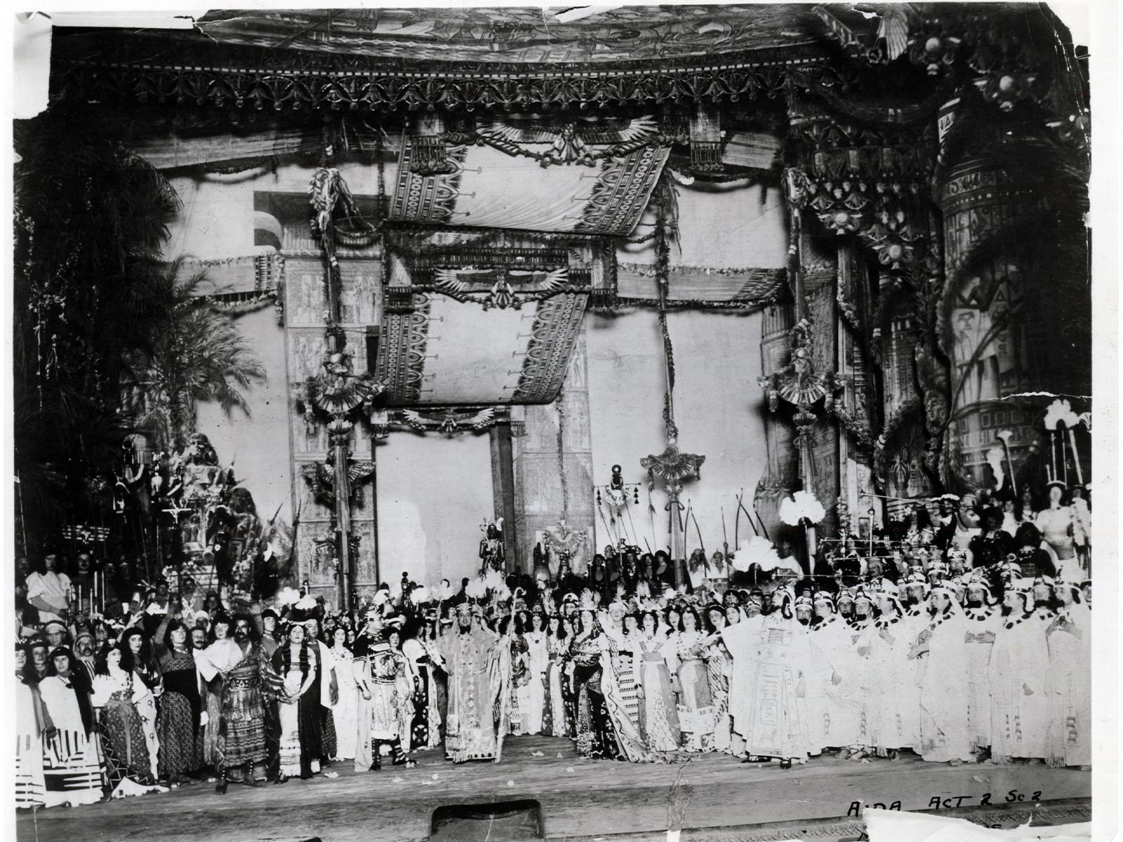 Aida opening night 1908.jpg